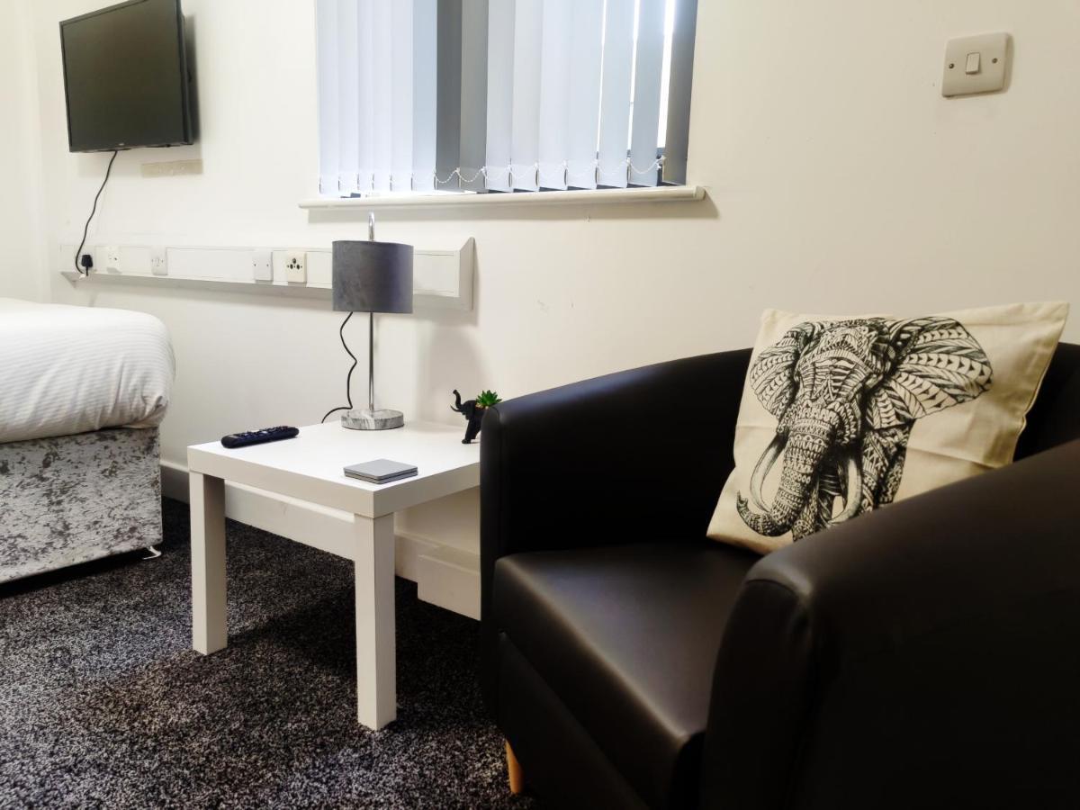 Accommodation Bradford แบรดฟอร์ด ภายนอก รูปภาพ
