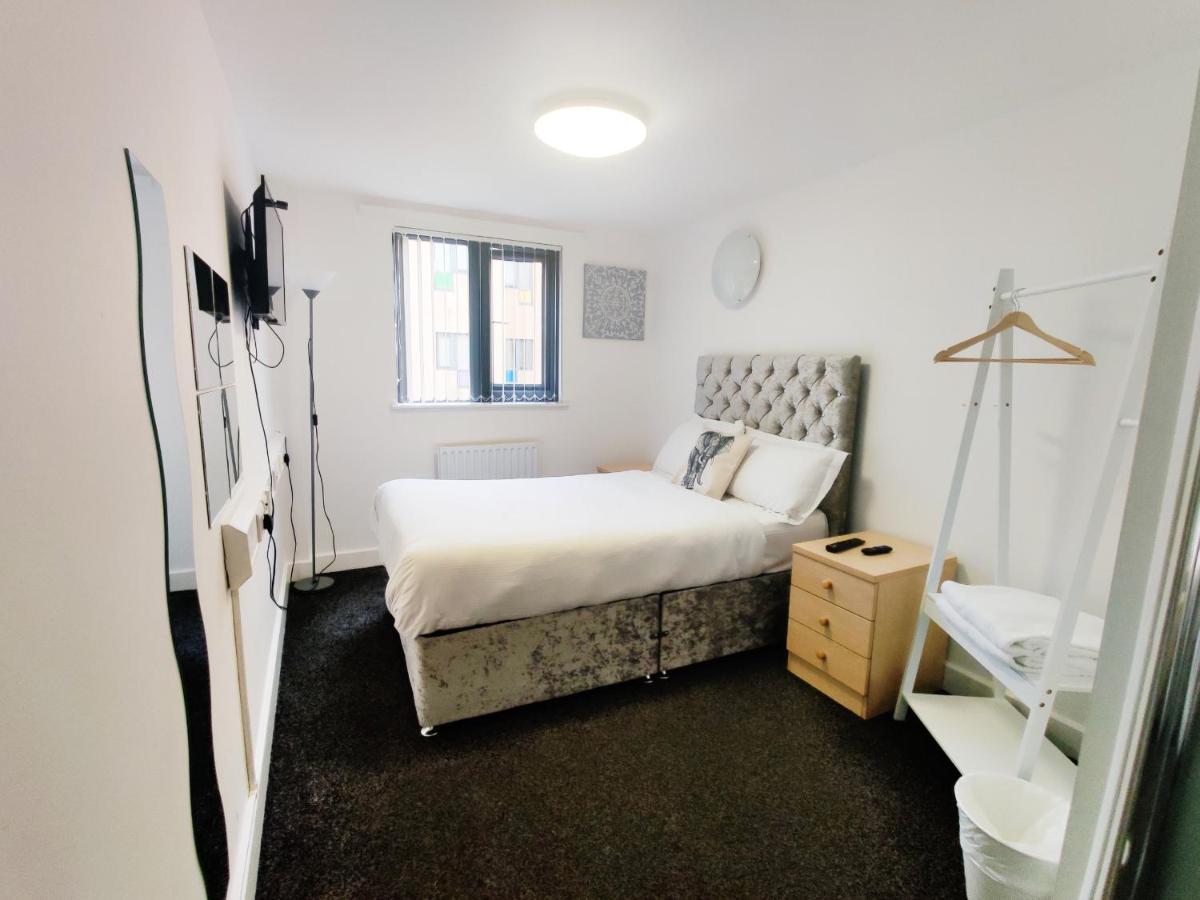 Accommodation Bradford แบรดฟอร์ด ภายนอก รูปภาพ